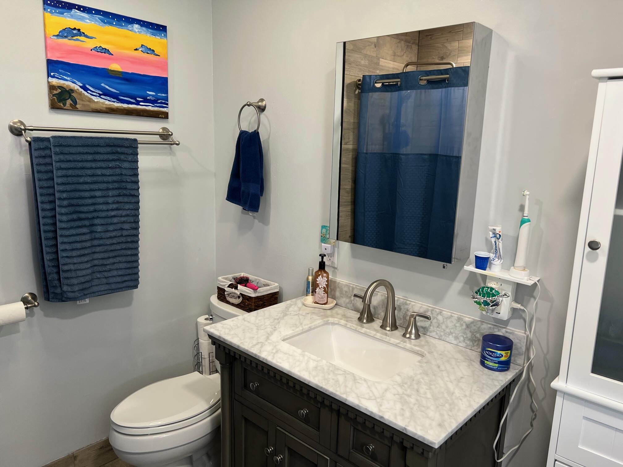 5772 Southeast Cable Drive Stuart, FL 34997 - Photo 21 of 29 Main Bathroom 1