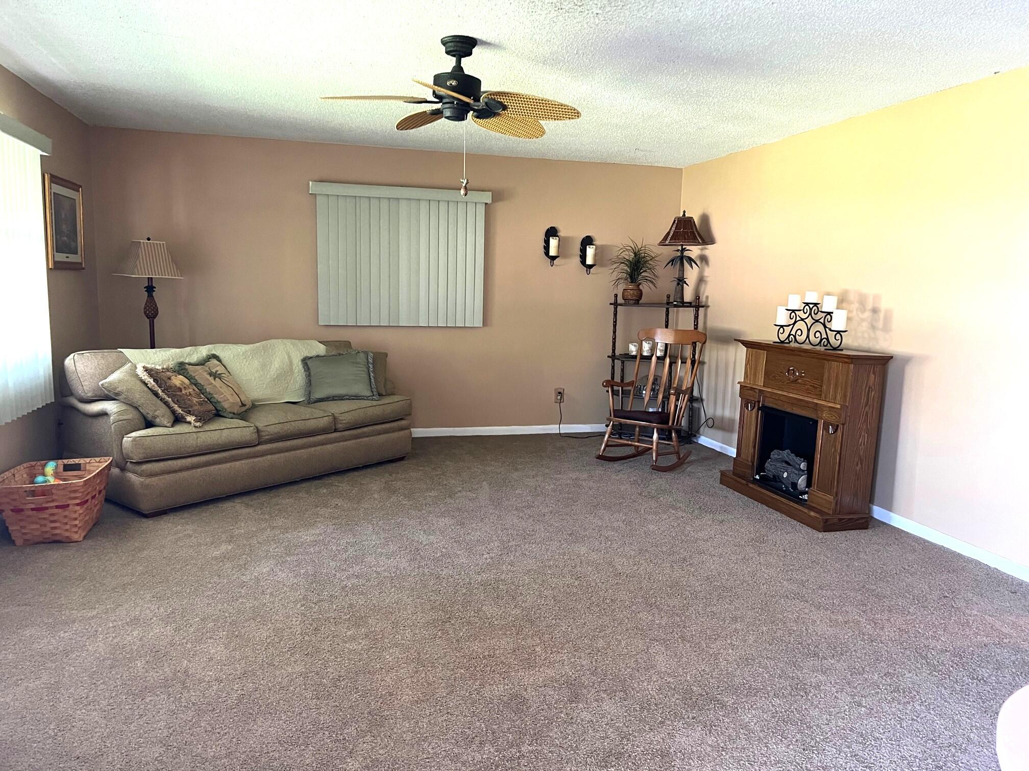 5772 Southeast Cable Drive Stuart, FL 34997 - Photo 3 of 29 Living Room