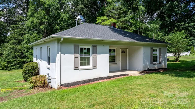 $243,000 | 921 Spencer Road Northeast, Conover, NC 28613