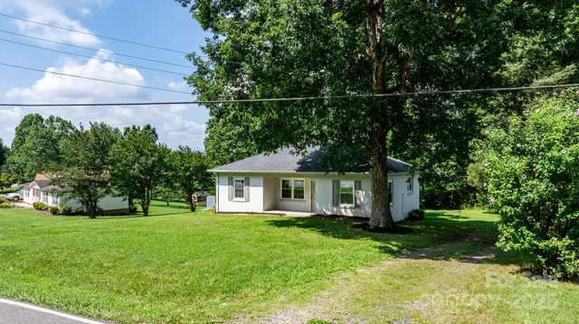 $243,000 | 921 Spencer Road Northeast, Conover, NC 28613