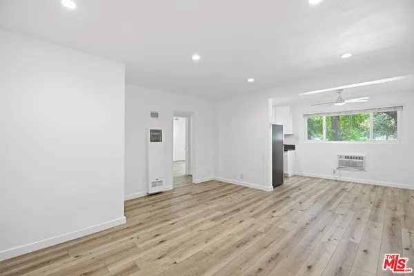 $2,395 | 4916 Hazeltine Avenue, Unit 2, Sherman Oaks, CA 91423