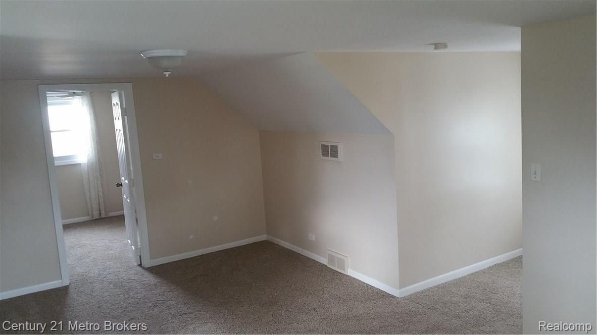 3538 Davison Road Lapeer, MI 48446 - Photo 20 of 28 20171028_120657_1509384135770.jpg