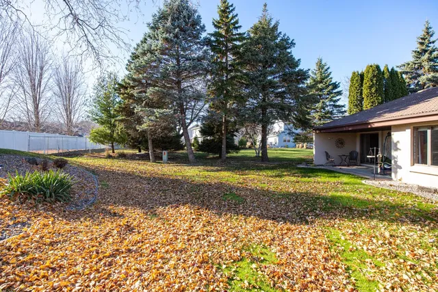 $359,900 | 8 Fiesta Court, Unit E, Appleton, WI 54911