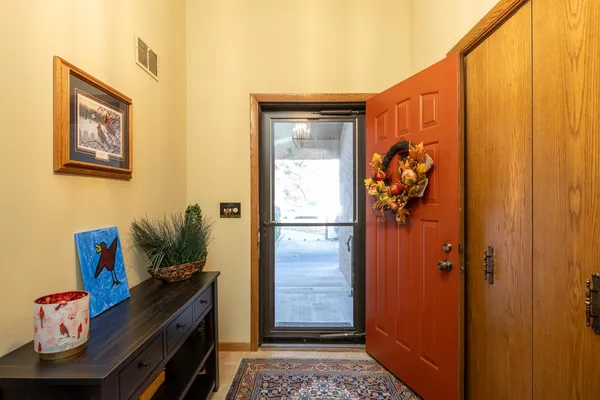 $359,900 | 8 Fiesta Court, Unit E, Appleton, WI 54911