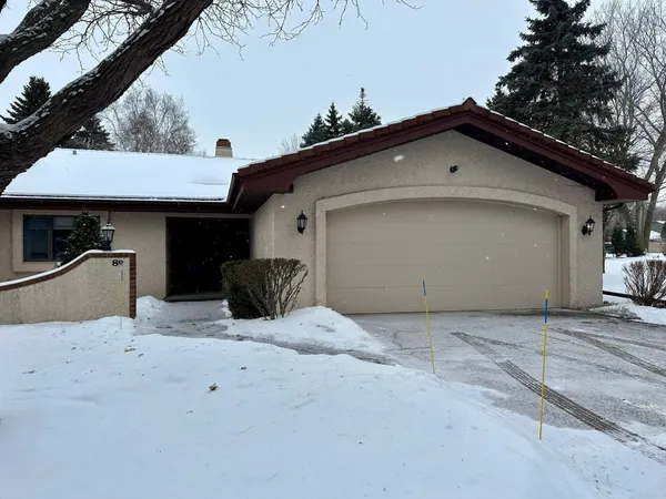 $359,900 | 8 Fiesta Court, Unit E, Appleton, WI 54911