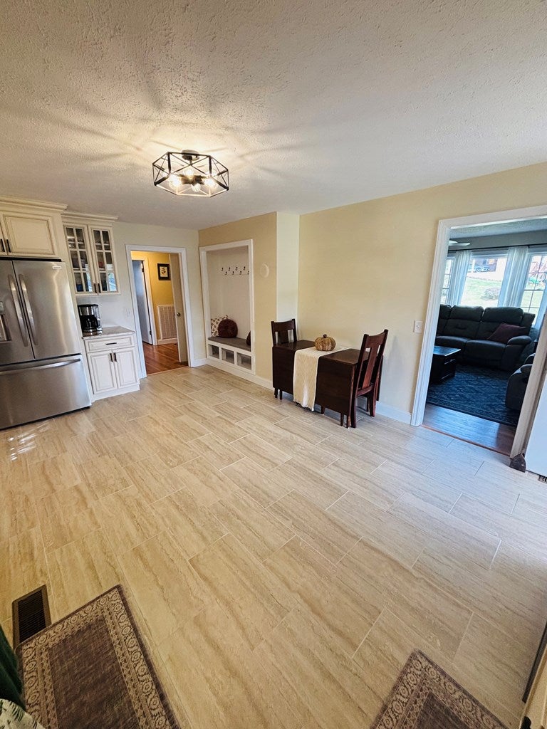 9430 Spring Valley Road Fries, VA 24330 - Photo 5 of 30 Gallery Image 5