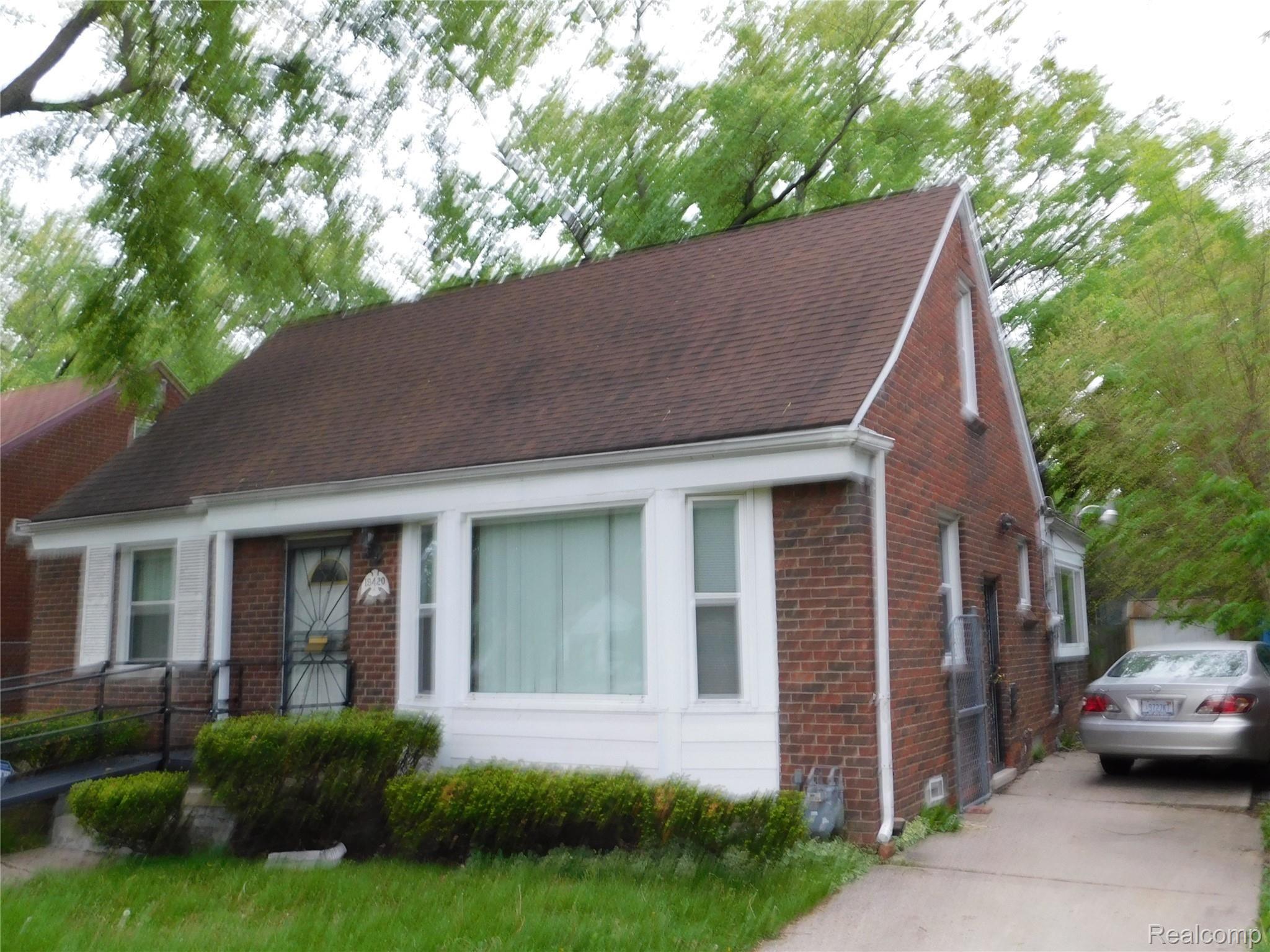 19420 Burt Road Detroit, MI 48219 - Photo 3 of 25 DSCN0122.JPG