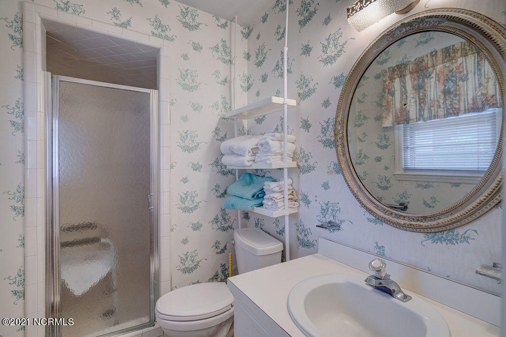 116 Lansdowne Road Wilmington, NC 28409 - Photo 11 of 16 116LansdowneEdit-21