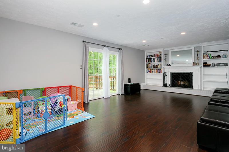 2475 Freetown Drive Reston, VA 20191 - Photo 13 of 29 Interior (General)