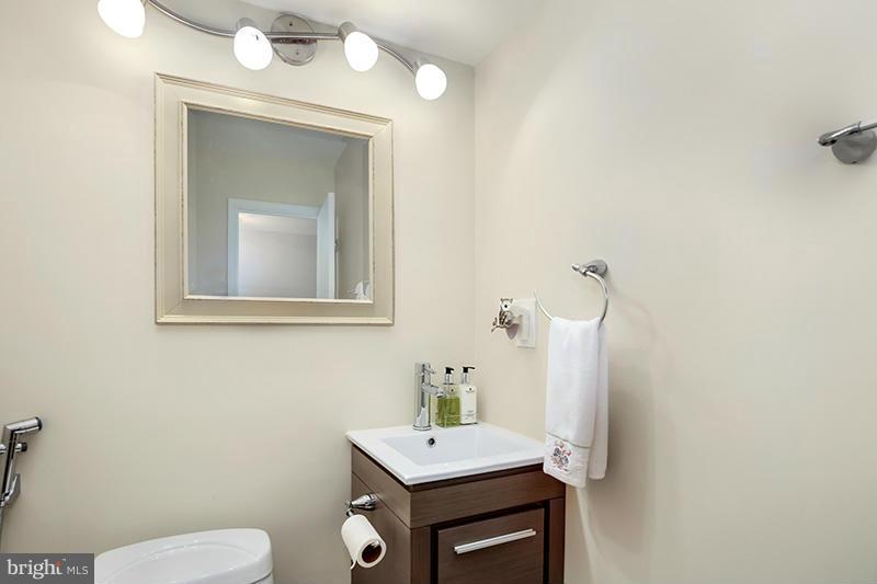 2475 Freetown Drive Reston, VA 20191 - Photo 14 of 29 Interior (General)