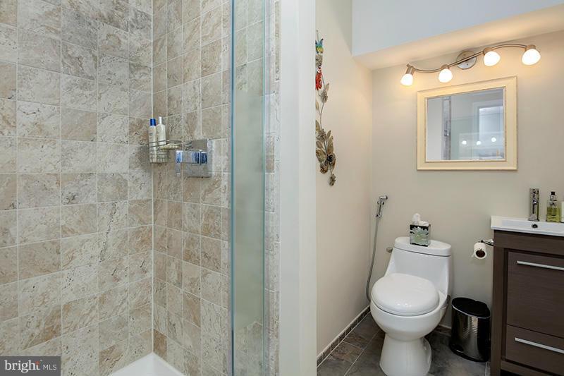2475 Freetown Drive Reston, VA 20191 - Photo 16 of 29 Bath