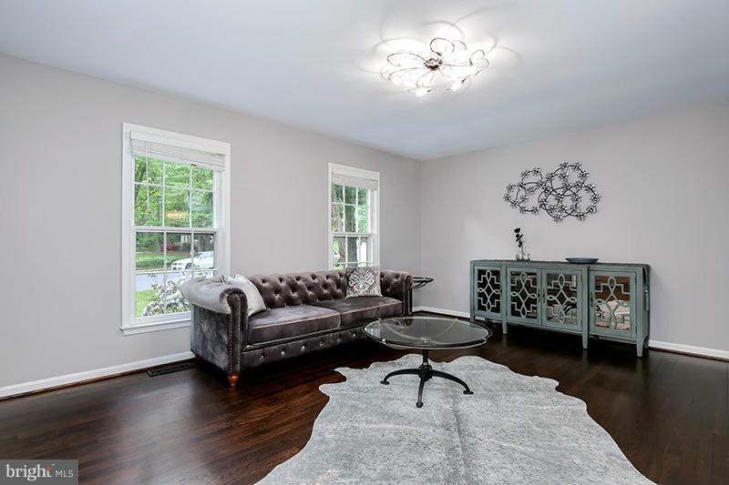 2475 Freetown Drive Reston, VA 20191 - Photo 3 of 29 Interior (General)