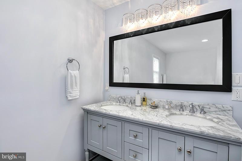 2475 Freetown Drive Reston, VA 20191 - Photo 26 of 29 Bath
