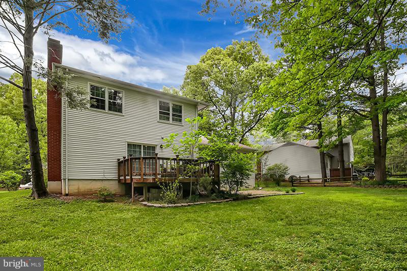2475 Freetown Drive Reston, VA 20191 - Photo 27 of 29 Exterior (Rear)