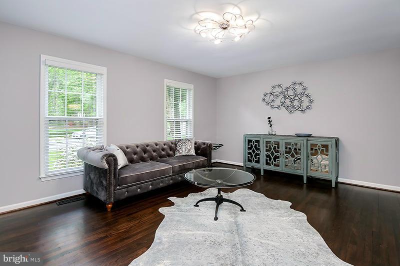 2475 Freetown Drive Reston, VA 20191 - Photo 6 of 29 Interior (General)
