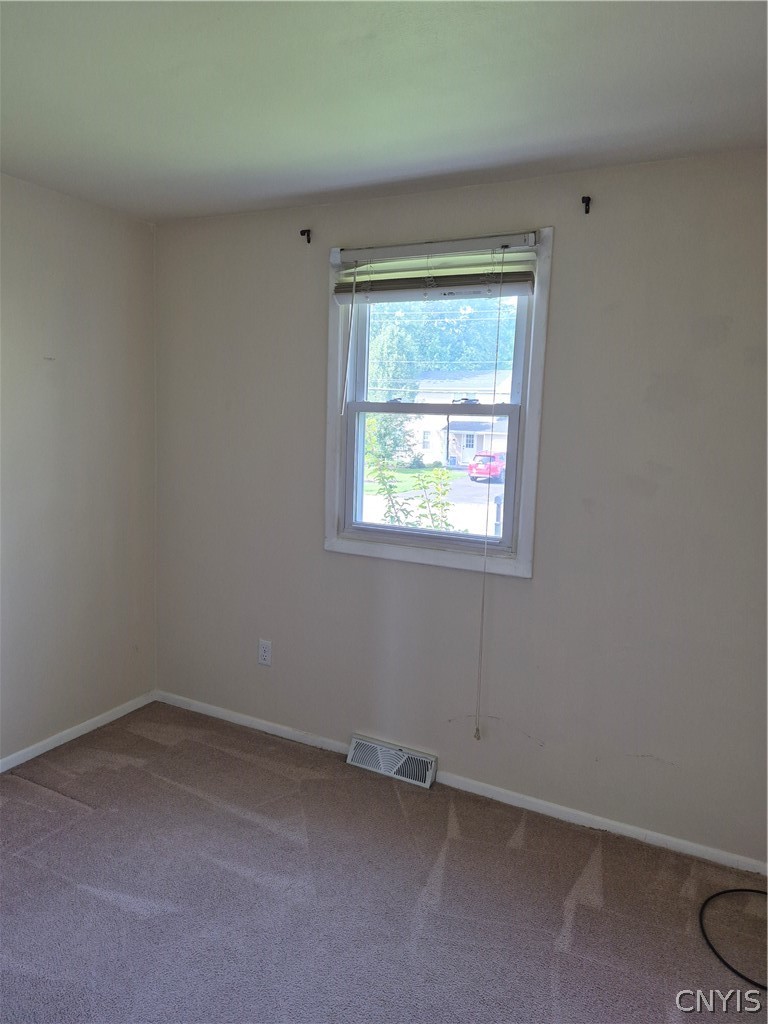 7934 Davis Road North Clay, NY 13041 - Photo 9 of 15 Gallery Image 9