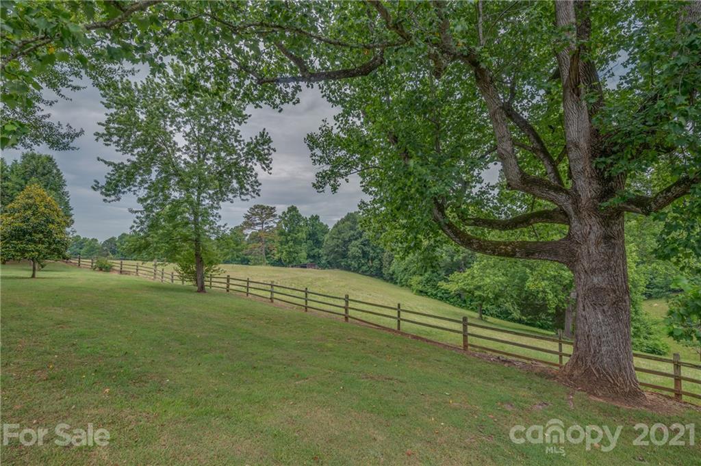 342 Highway 221 Rutherfordton, NC 28139 - Photo 8 of 41 Gallery Image 8
