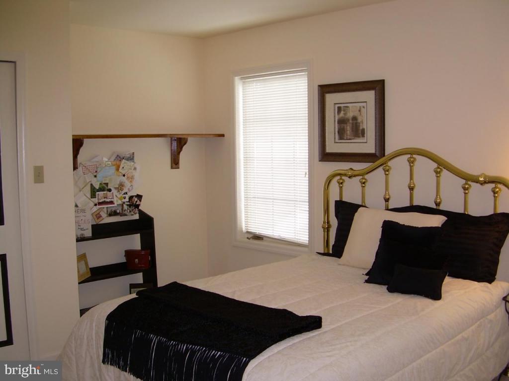 4320 Fairview Road Columbia, PA 17512 - Photo 13 of 15 Gallery Image 13