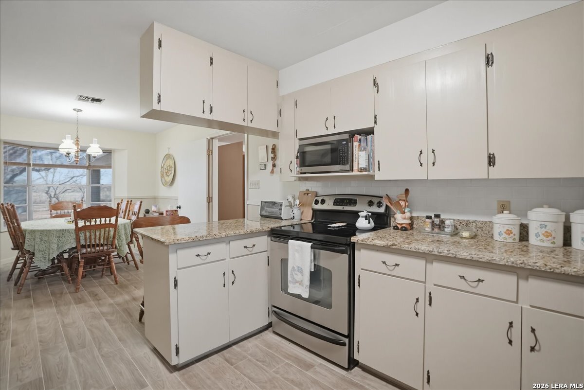 1309 Burleson Street George West, TX 78022 - Photo 11 of 34