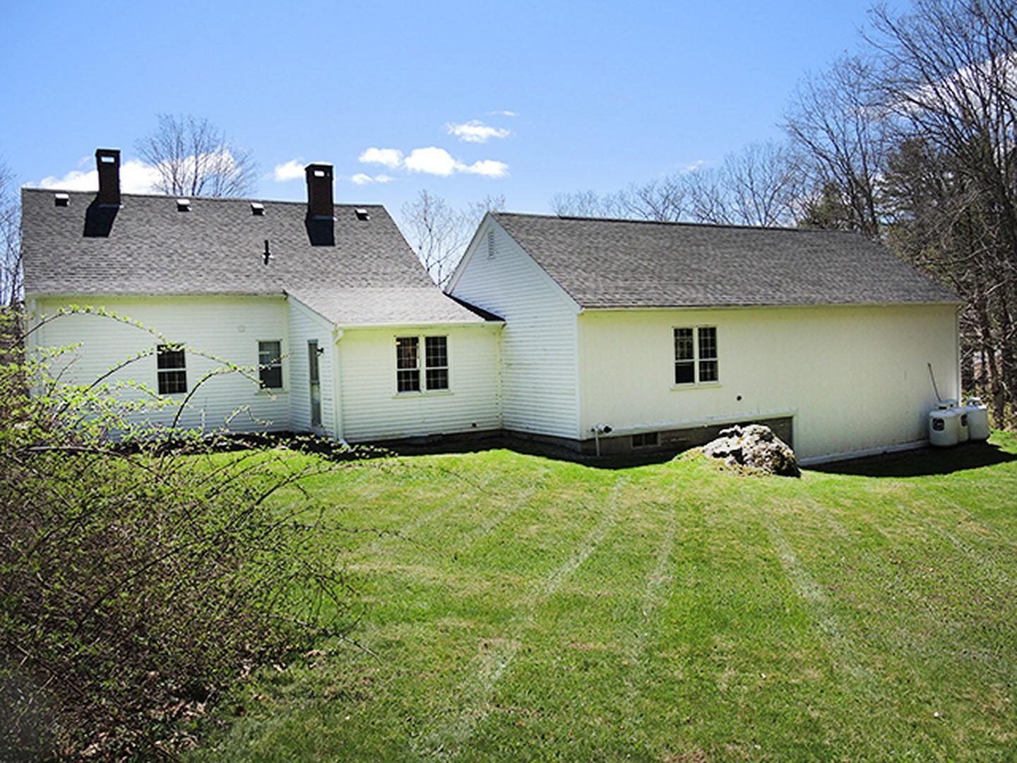 351 Gardiner Road Jefferson, ME 04348 - Photo 4 of 41 4 (Copy)