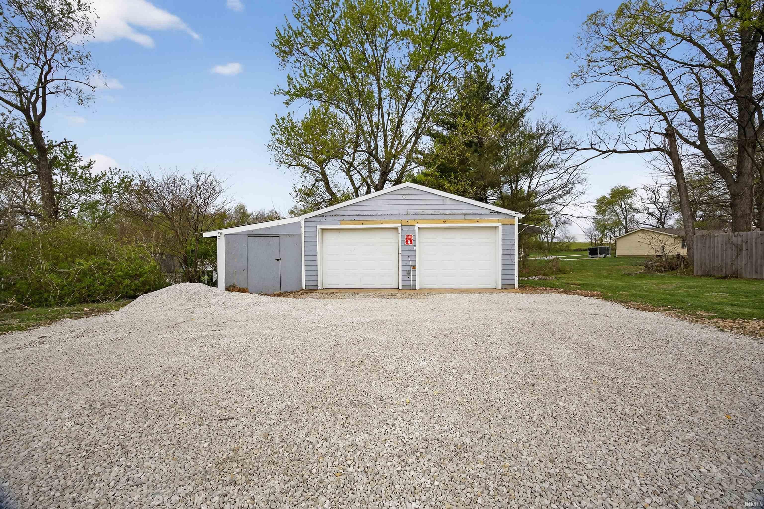 7174 South Strain Ridge Road Bloomington, IN 47401 - Photo 23 of 31