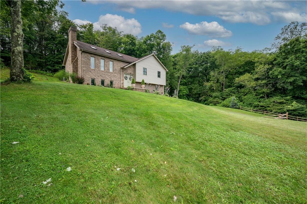 120 Pinehurst Road Butler, PA 16001 - Photo 3 of 25