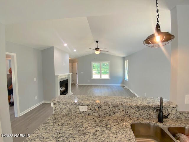 756 Bear Road Benson, NC 27504 - Photo 12 of 25 C e Kitchen