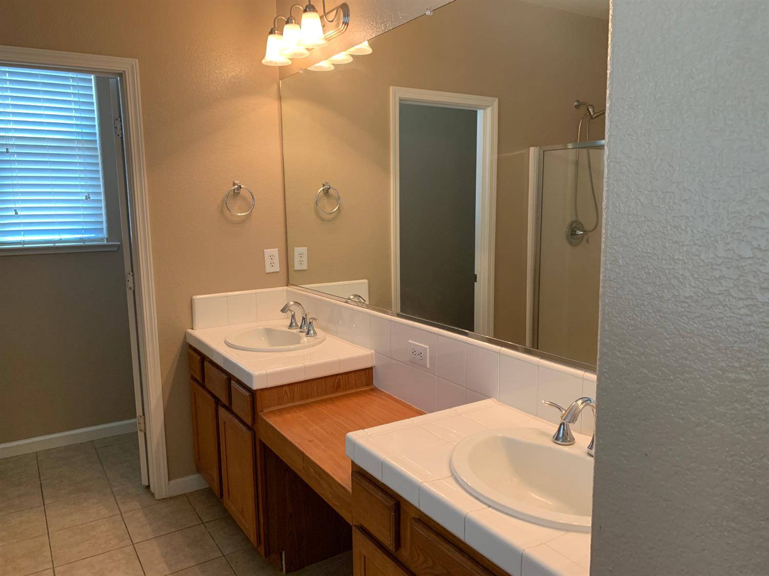 474 Abbott Avenue Reedley, CA 93654 - Photo 11 of 25 Gallery Image 11