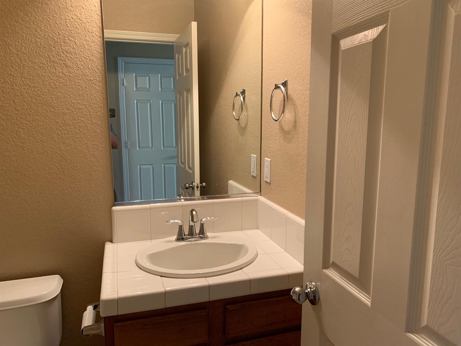 474 Abbott Avenue Reedley, CA 93654 - Photo 14 of 25 Gallery Image 14
