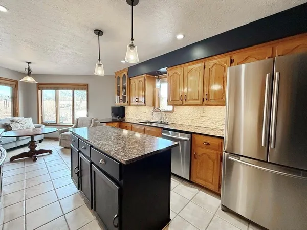 $385,000 | 1355 East Hwy EE, El Dorado Springs, MO 64744