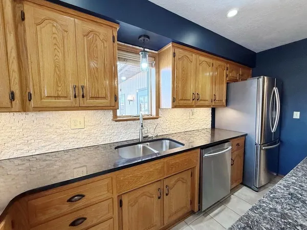 $385,000 | 1355 East Hwy EE, El Dorado Springs, MO 64744