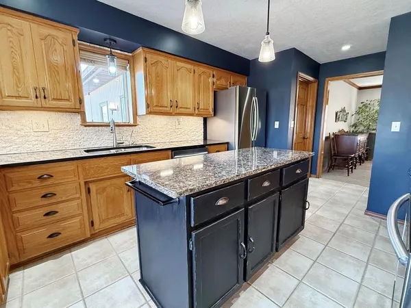 $385,000 | 1355 East Hwy EE, El Dorado Springs, MO 64744