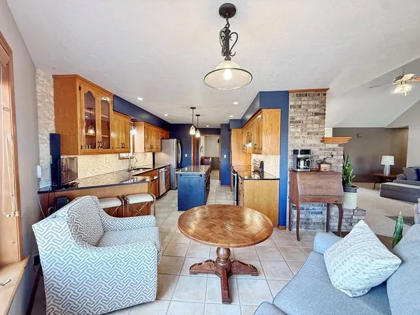 $385,000 | 1355 East Hwy EE, El Dorado Springs, MO 64744