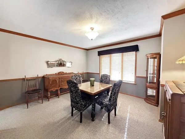 $385,000 | 1355 East Hwy EE, El Dorado Springs, MO 64744