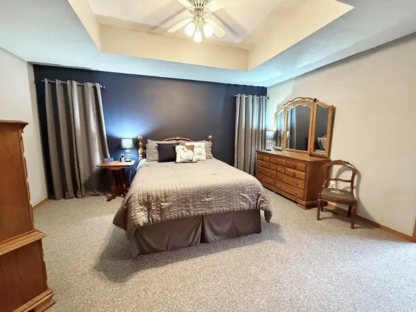 $385,000 | 1355 East Hwy EE, El Dorado Springs, MO 64744