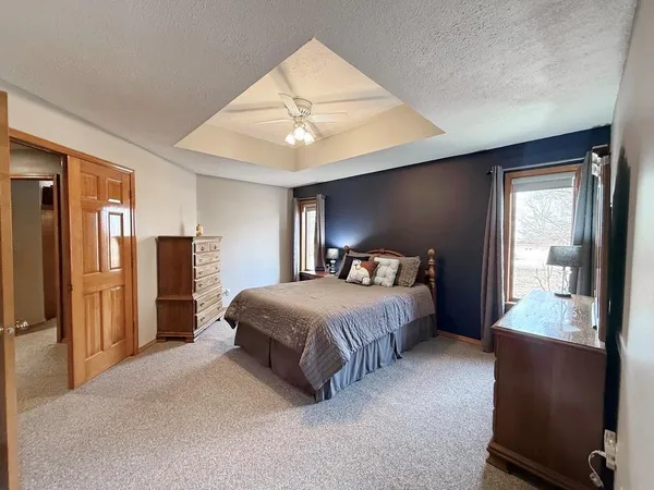 $385,000 | 1355 East Hwy EE, El Dorado Springs, MO 64744