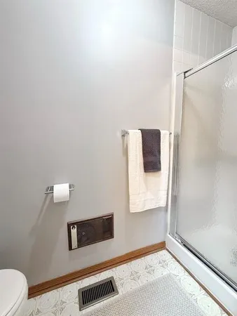 $385,000 | 1355 East Hwy EE, El Dorado Springs, MO 64744