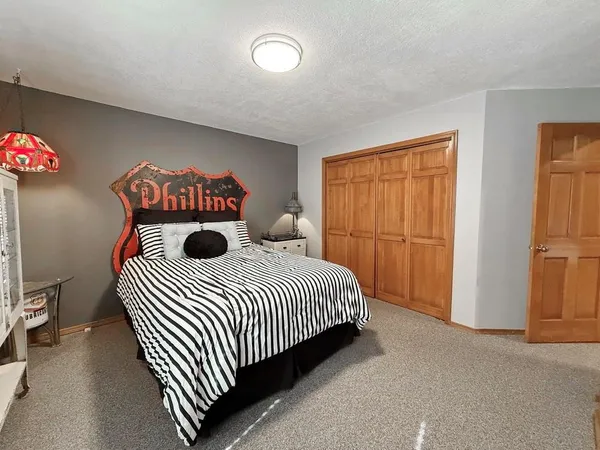 $385,000 | 1355 East Hwy EE, El Dorado Springs, MO 64744