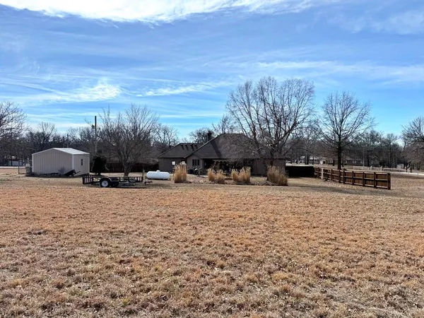 $385,000 | 1355 East Hwy EE, El Dorado Springs, MO 64744