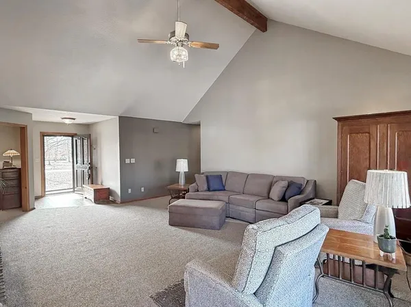 $385,000 | 1355 East Hwy EE, El Dorado Springs, MO 64744