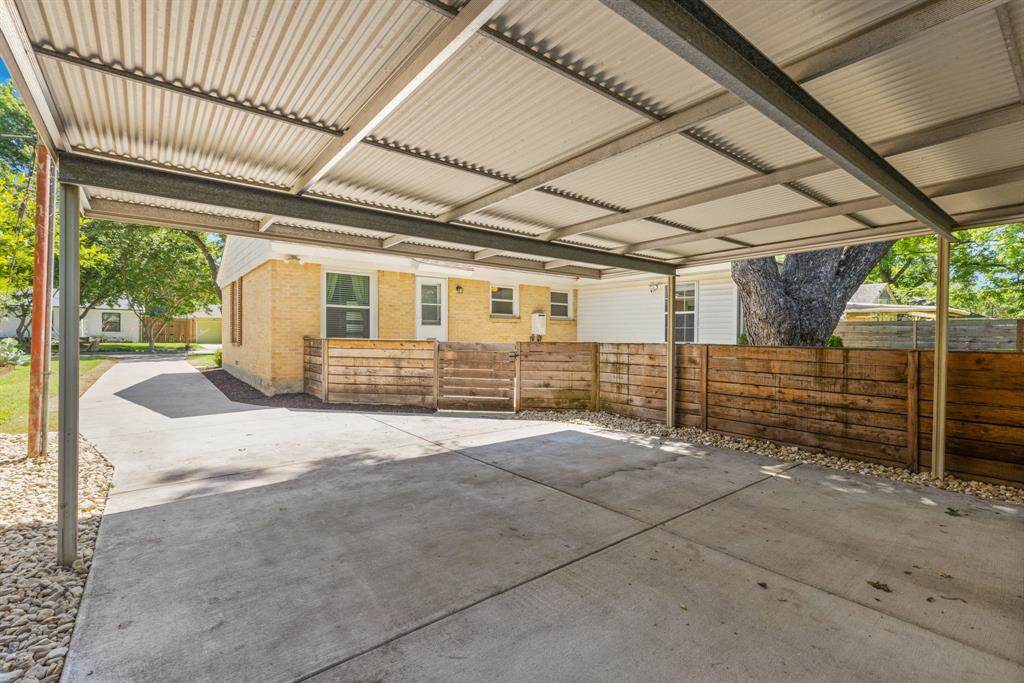 563 Hambrick Road Dallas, TX 75218 - Photo 26 of 36