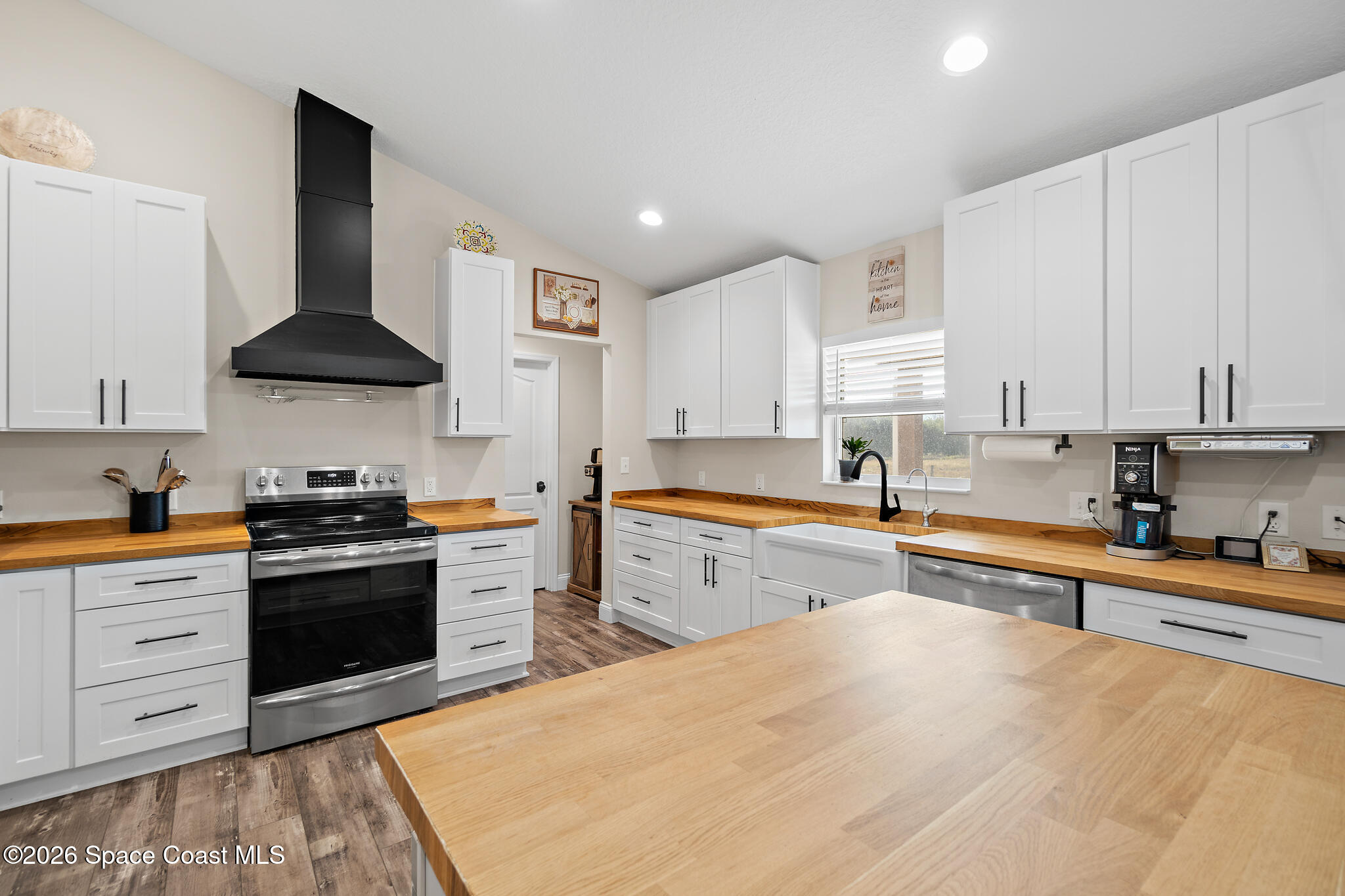 3440 Hammock Road Mims, FL 32754 - Photo 5 of 56 Modern Kitchen