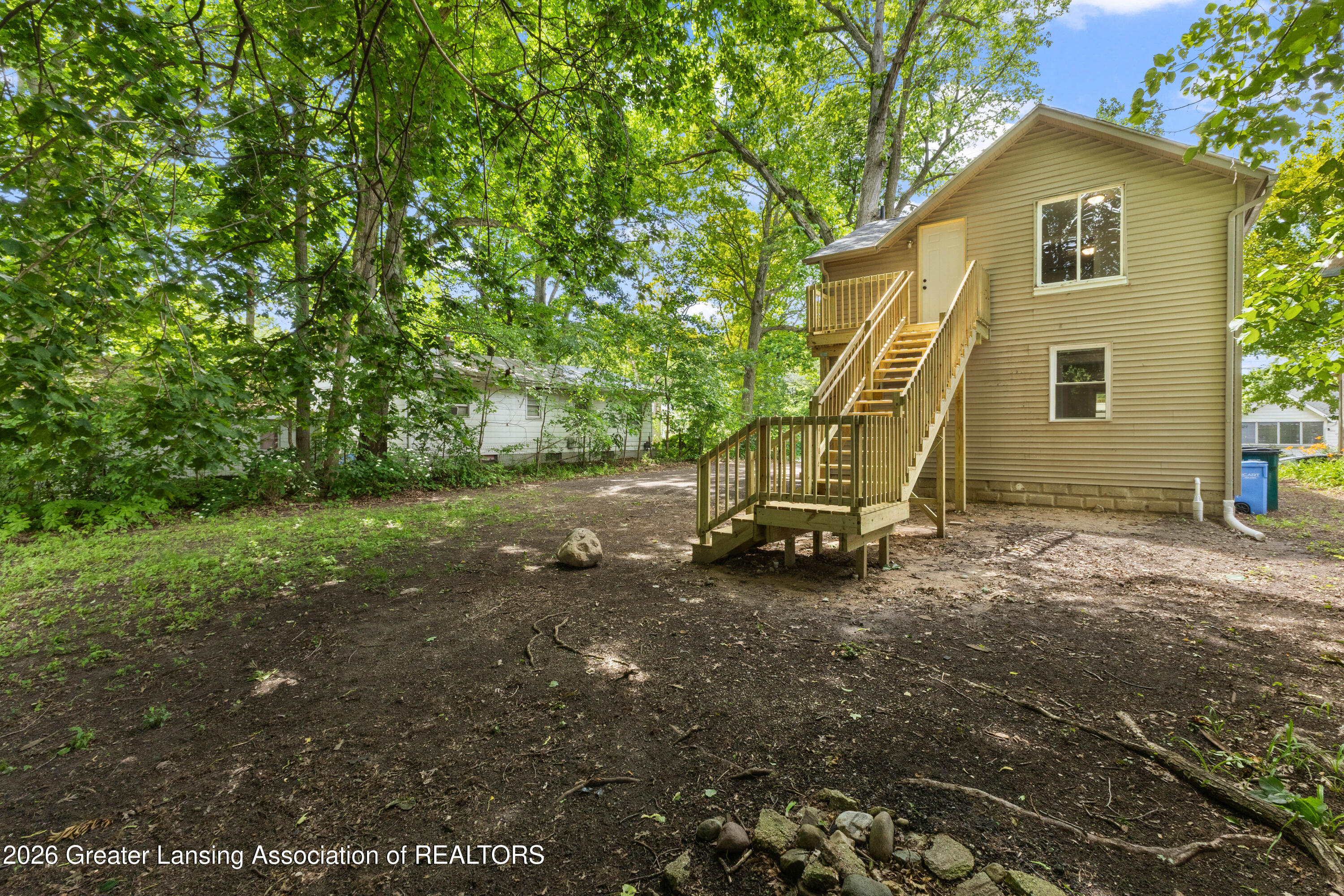 607 Shepard Street Lansing, MI 48912 - Photo 7 of 35 IMG_3091