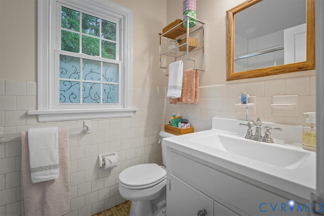 1011 Ridge Top Road Henrico, VA 23229 - Photo 26 of 40 Gallery Image 26