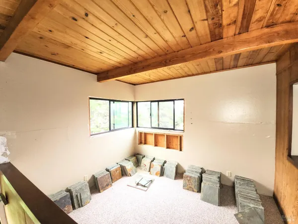 a view of a large window with an outdoor space