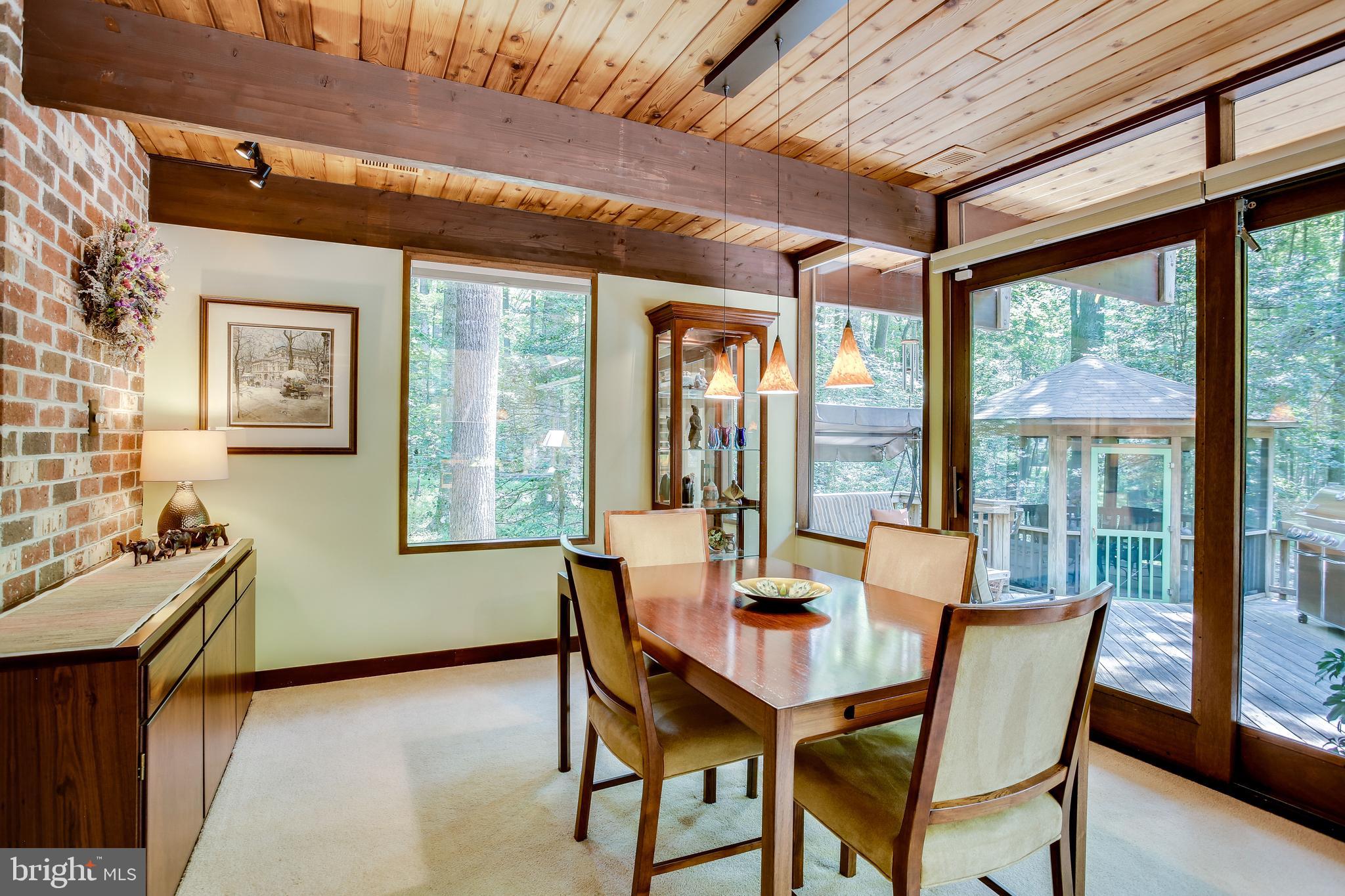 11606 Foxclove Road Reston, VA 20191 - Photo 25 of 80 Stylish Dining Room