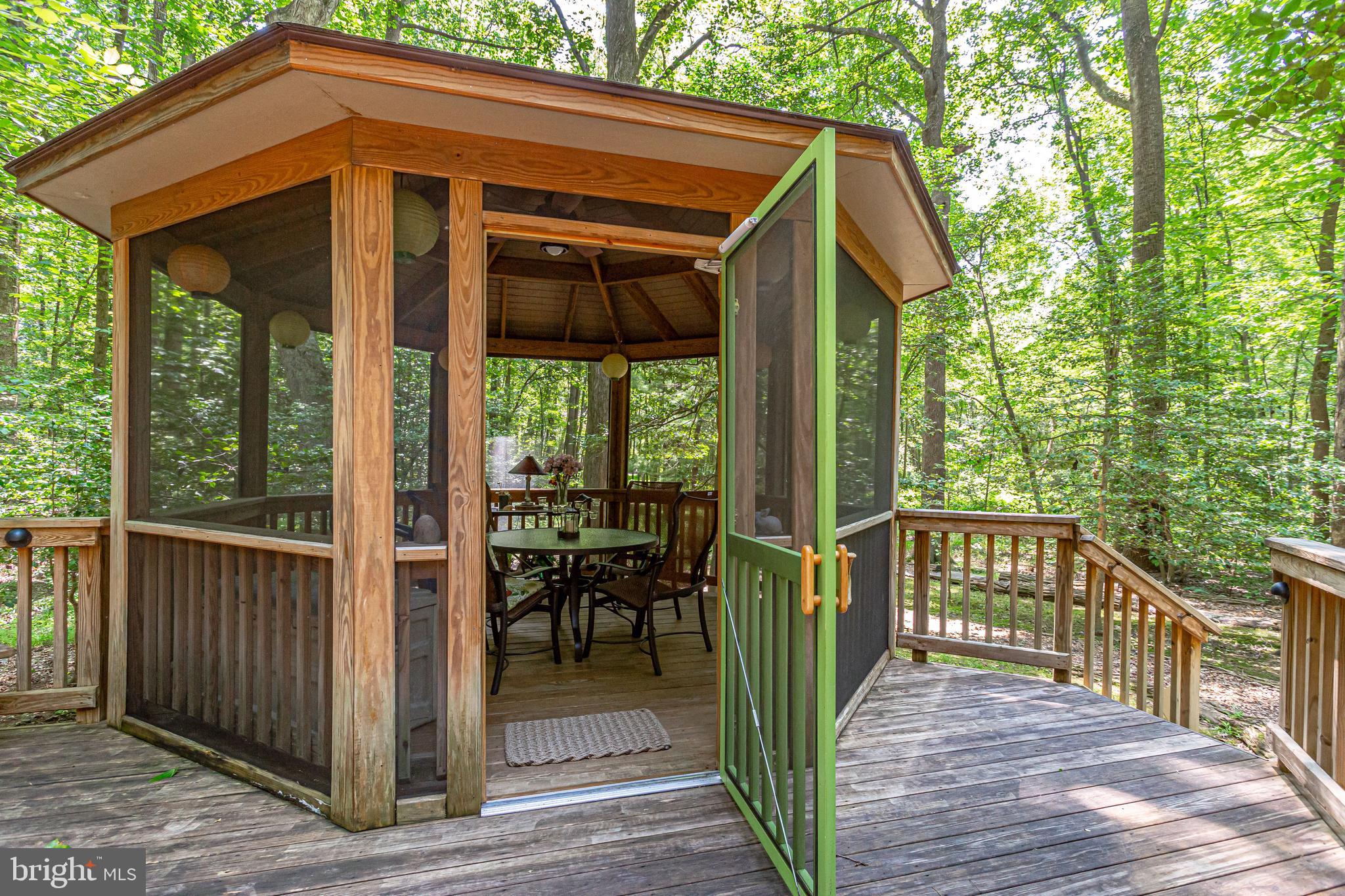 11606 Foxclove Road Reston, VA 20191 - Photo 70 of 80 Gazebo