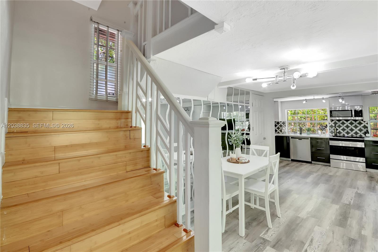 3375 Southwest 29th Terrace Miami, FL 33133 - Photo 8 of 20