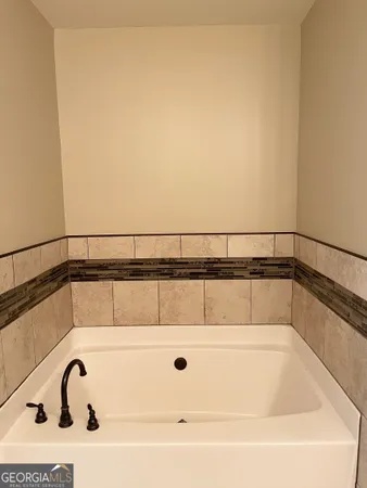 $2,850 | 981 Brownstone Lane Southwest, Unit 17, Marietta, GA 30064