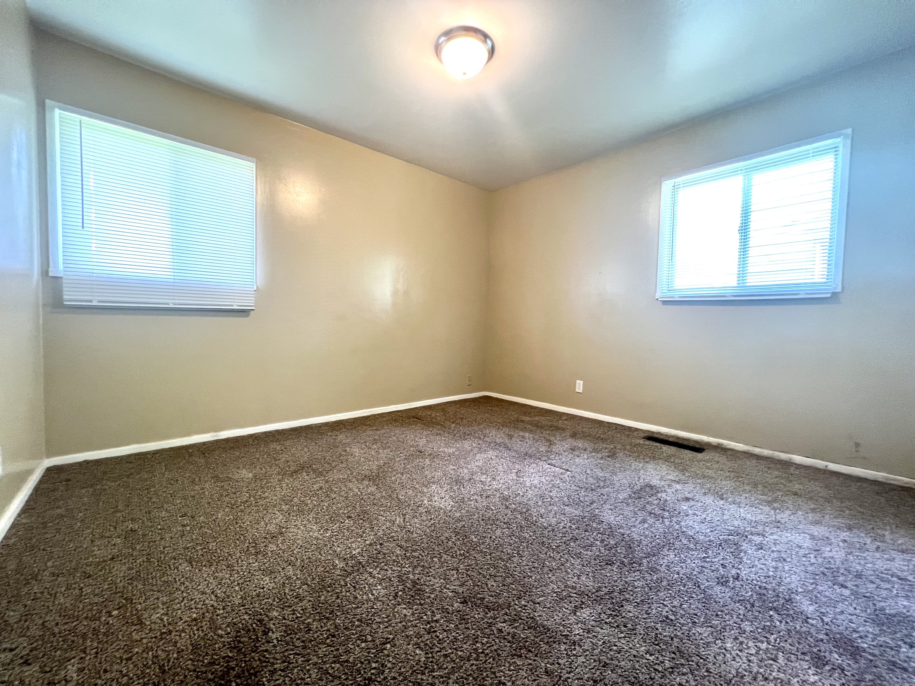 3526 Lowry Road Indianapolis, IN 46222 - Photo 13 of 16 Gallery Image 13